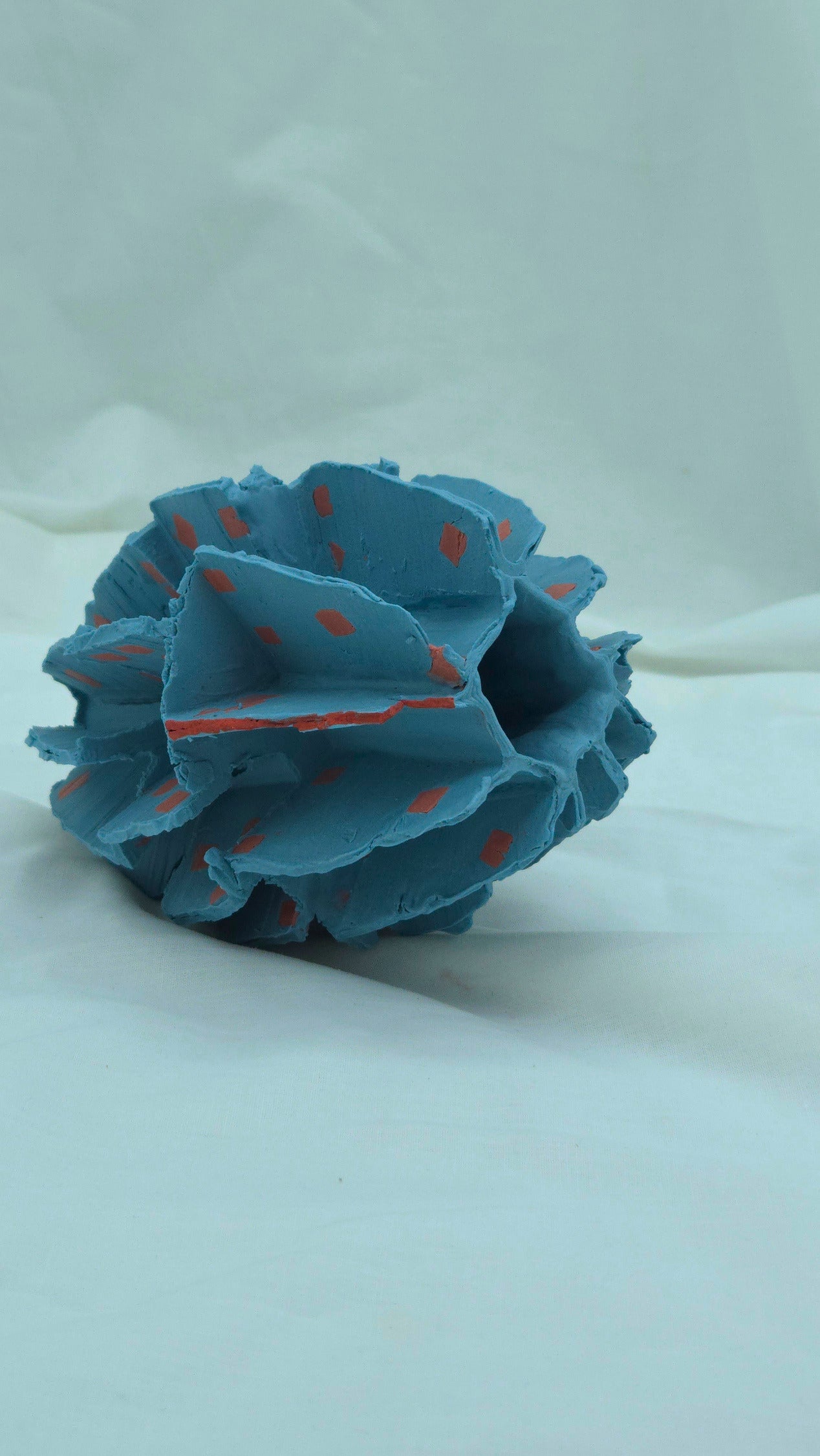 Mini sculpture - Blue with Pink cubes