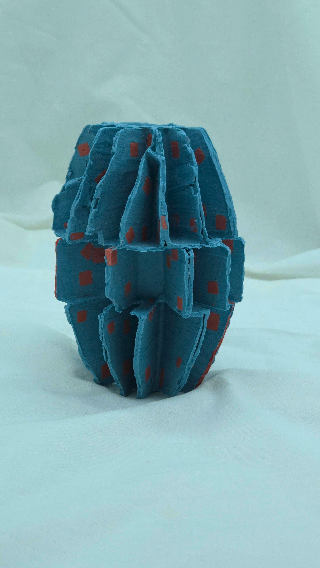 Mini sculpture - Blue with Pink cubes