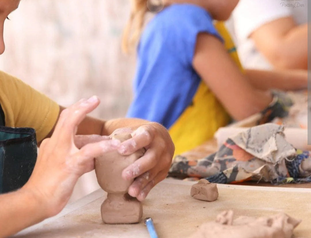 Kids pottery class